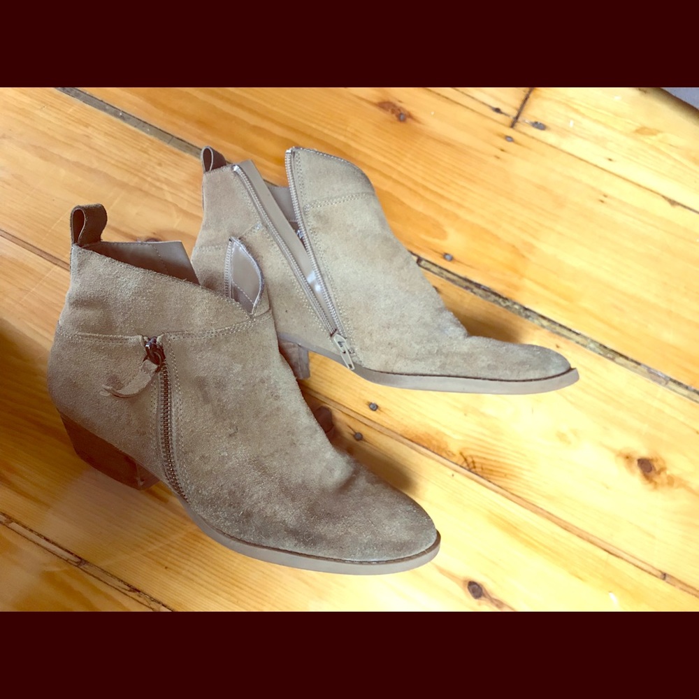 Nine West Everyday Beige Booties (8)